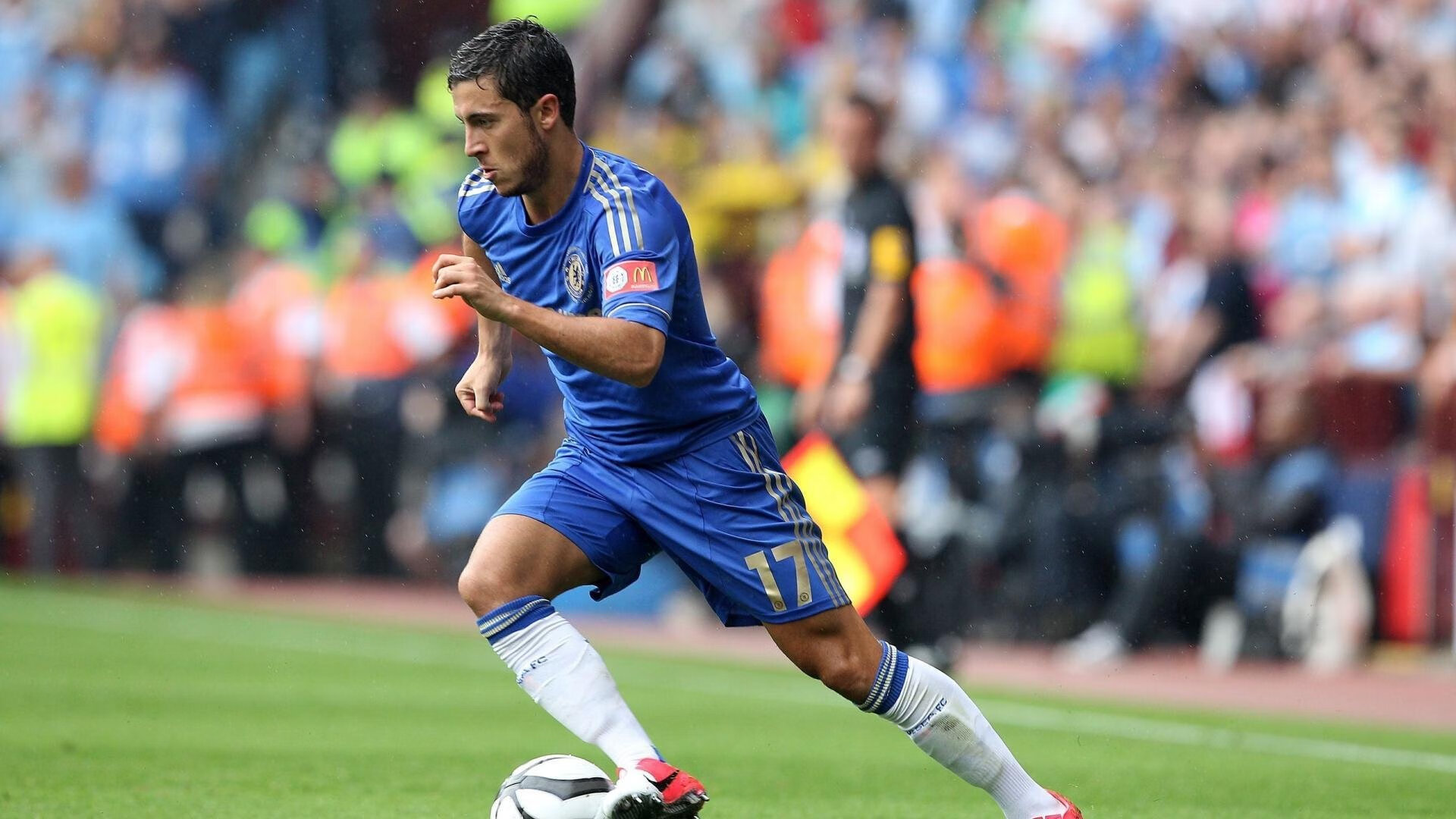 开云·Kaiyun网页版-2014年西部决赛第七场:勇士在客场对阵马刺,库里砍下25分,关键时刻投中决定胜负的三分,带队晋级。