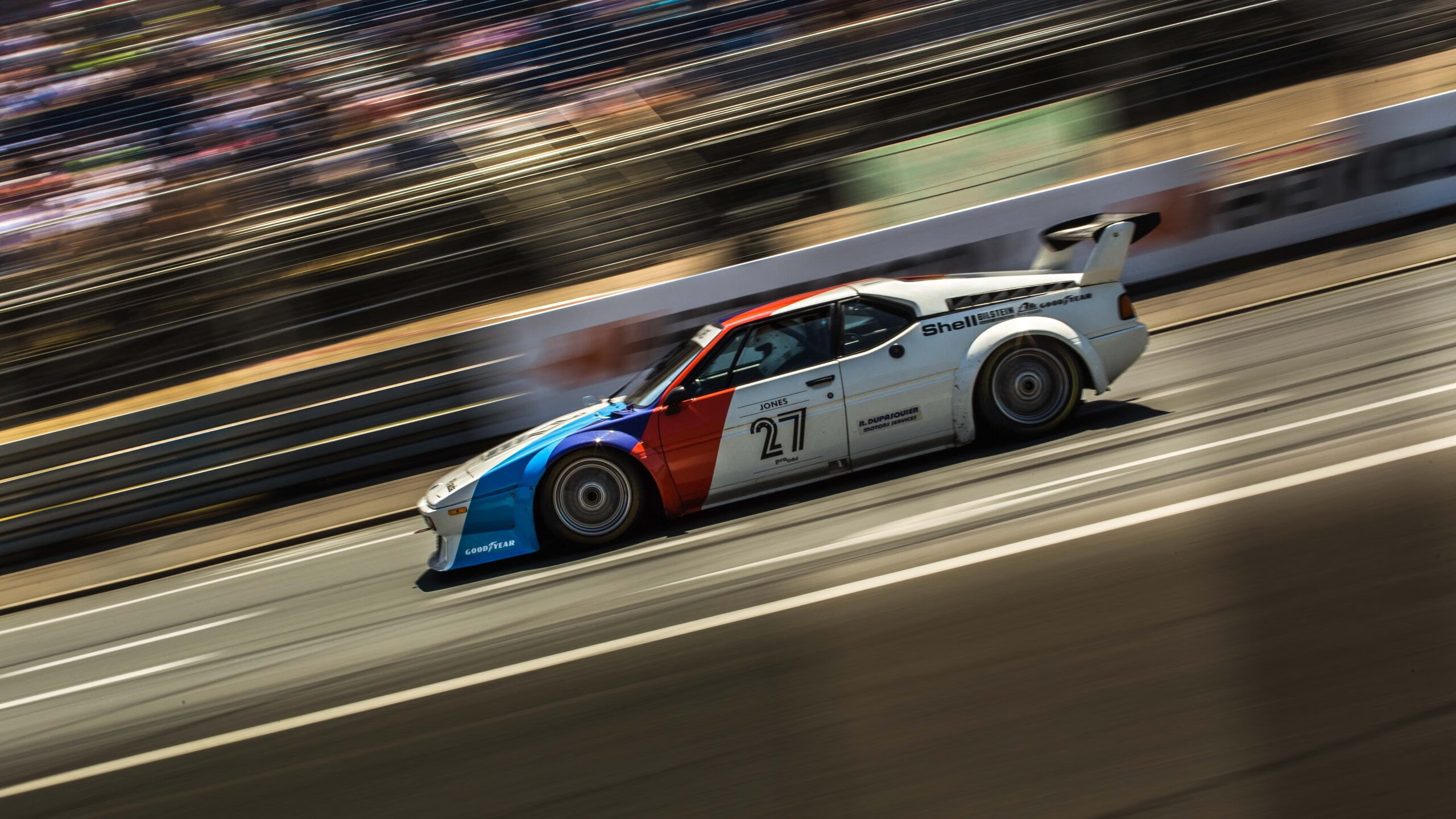 开云·体育官网APP下载-以科技助推青训,智能篮球装备走入校园,智能篮球app