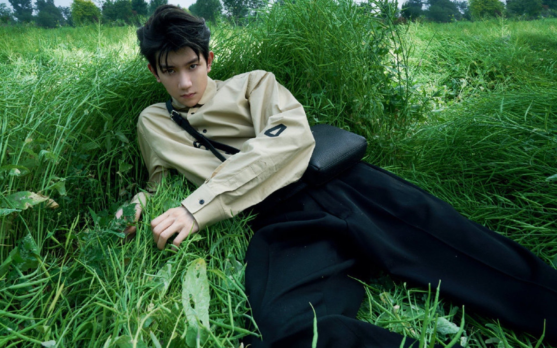 开云平台-西汉姆联新援闪耀赛场,球队士气大振,西汉姆联引援情况