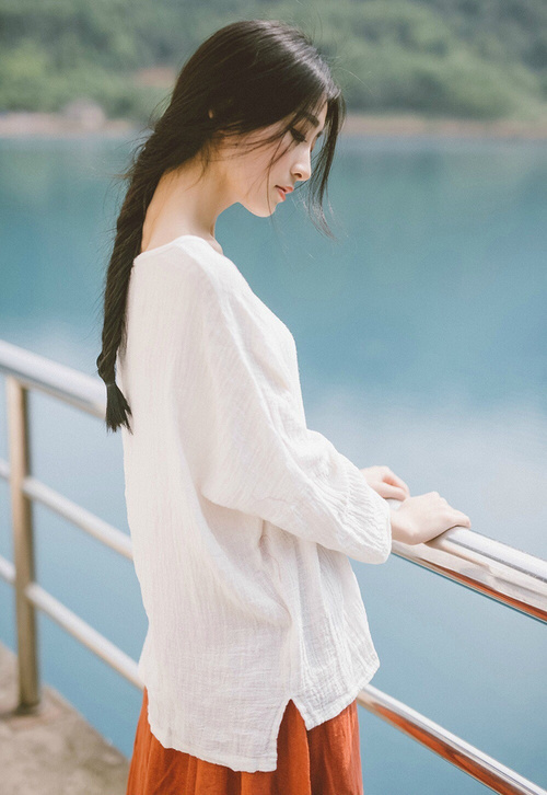 开云平台-西汉姆联新援闪耀赛场,球队士气大振,西汉姆联引援情况