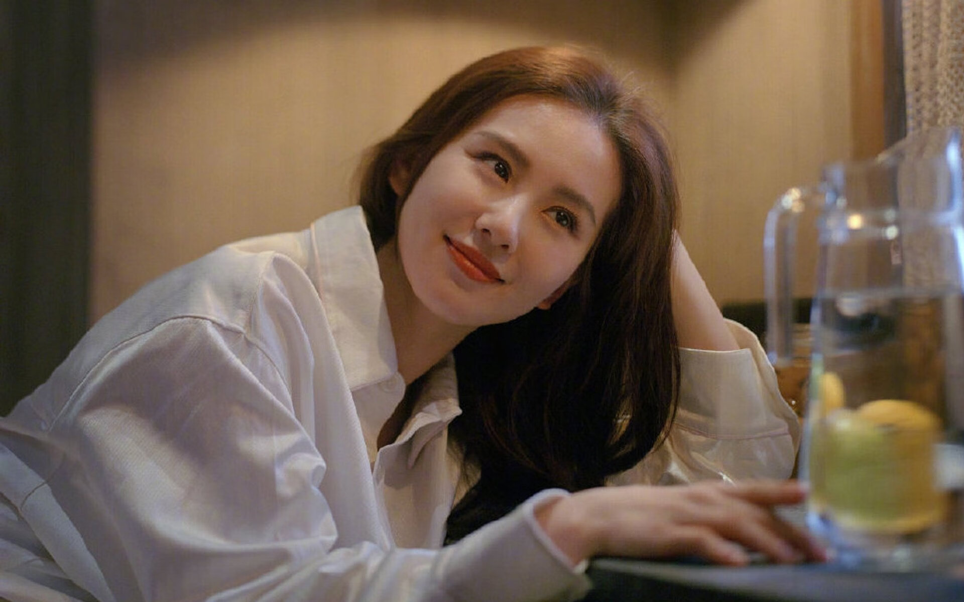 开云体育-梅西带领阿根廷加时击败哥伦比亚，捧杯，梅西带领阿根廷加时击败哥伦比亚,捧杯的是谁